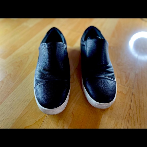 Calvin Klein Casual Dress Sneakers - Picture 4 of 5